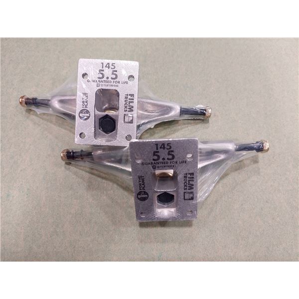 TRUCKS DE SKATE 145 / 5.5 FILM TRUCKS FOR THE PLANET, (NEUFS)