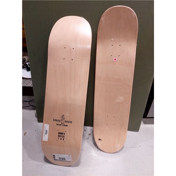 LOT DE 2 PLANCHES DE SKATE 8.5 X 32 CRACK HOUSE THIS AIN'T A BLANK NATURELLE, (NEUVES)