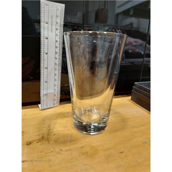 LOT DE 13 VERRES HAUTS (COOLER) EN VERRE