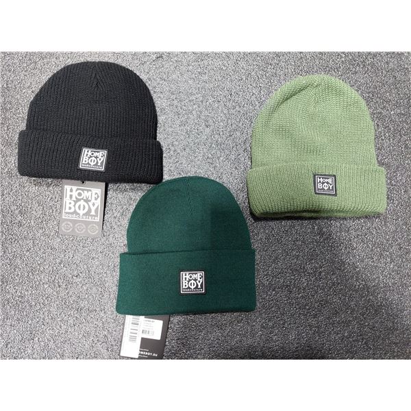 LOT DE 3 TUQUES ASSORTIES PRIX DE DÉTAIL:45$CH