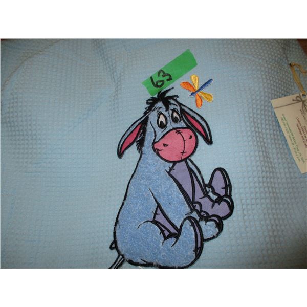 UNCLAIMED STORAGE:  TOTE OF FABRIC & NEW EYORE BABY CAR SEAT COVER