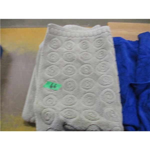 UNCLAIMED STORAGE:  BLUE BLANKET & 2 LARGE MATS