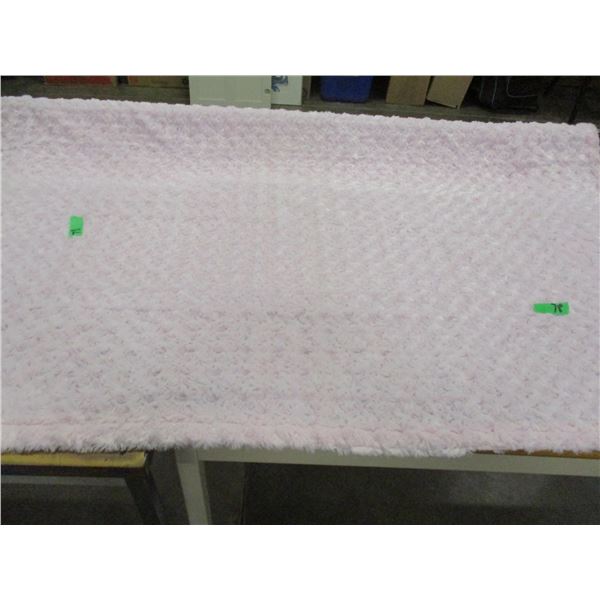 UNCLAIMED STORAGE:  NEW 42" X 42" QUILT