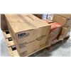 Image 10 : FoodHandler Poly Aprons, Red Plaid Food Trays, Butcher Paper - Pallet