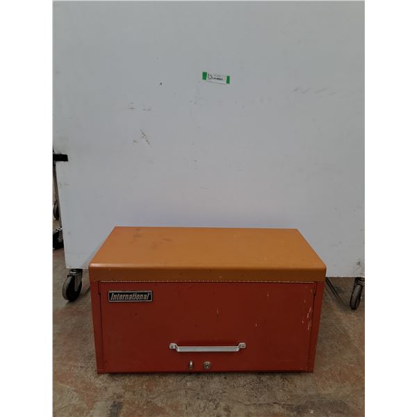 *International Toolbox (26x12x14"), Pickup Only