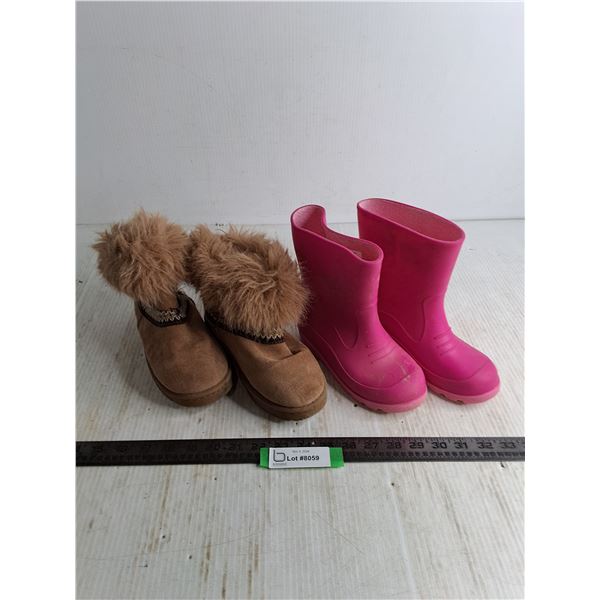 (2) Pairs of Youth Boots Ugg Style Size 15 Approx, Pink Rain Size 13