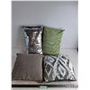 Image 1 : (4) Throw Pillows