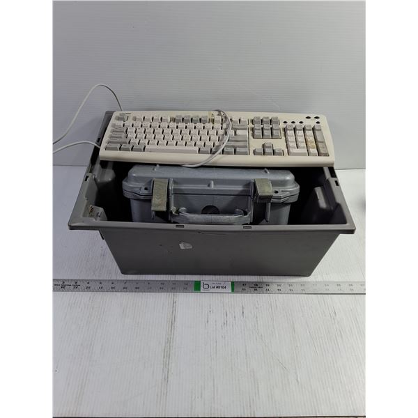 Plastic Tote,Empty plastic camera Case,Keyboard