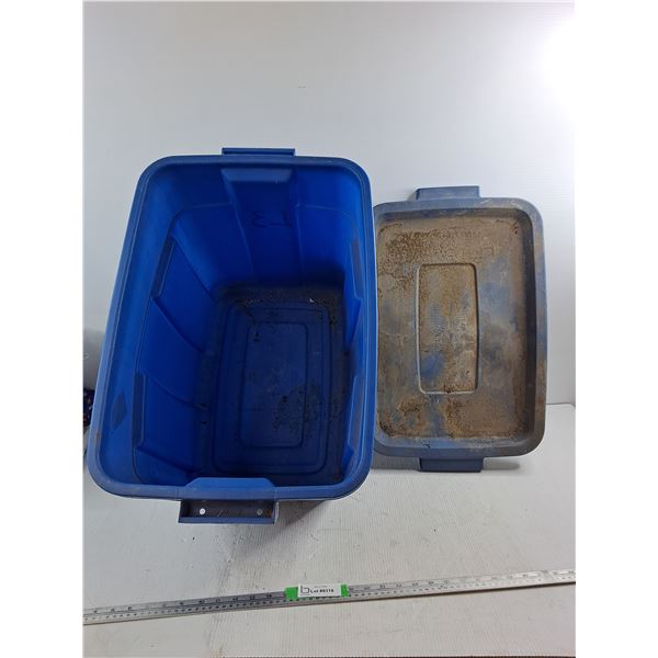 * Blue Rubbermaid Tote 21"x15"x16 1/4", Pickup Only