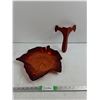 Image 1 : Red To Amber Glass Maple Leaf-Shaped Serving Platter With Plate Display Stand