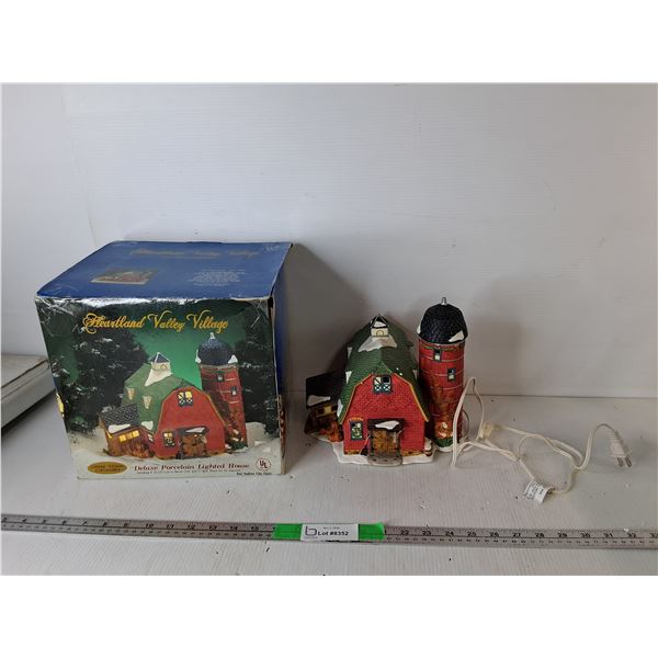 Lightup Christmas Barn Figurine- Powers On