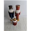 Image 2 : (3) Festive Nutcracker Statues