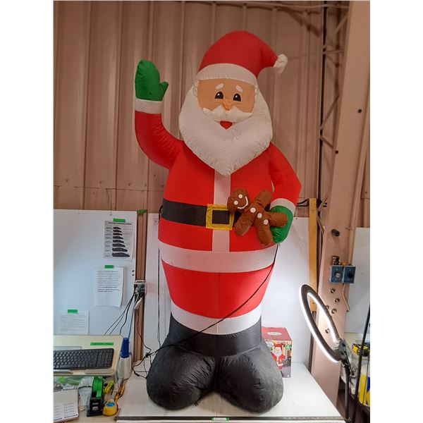Self Inflating 7' Santa Claus - Tested