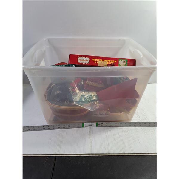 Tote of Assorted Christmas Items, Pickup Only for Tote