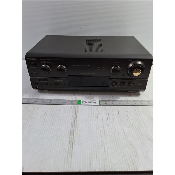 Vintage Technics SA-AX720 Control Stereo Receiver-powers on and works