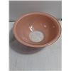 Image 2 : (3) Pyrex Bowls