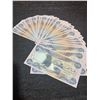 Image 1 : 40 Iraqi 5000 Dinar Banknotes With Sterling Currency Group Certificate
