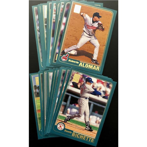 2001 TOPPS BASEBALL COLLECTION (25)