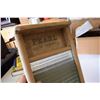 Image 2 : Small “Pearl” Wood & Glass Washboard