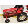 Image 3 : Diecast International Toy Tractor & Farm Wagon