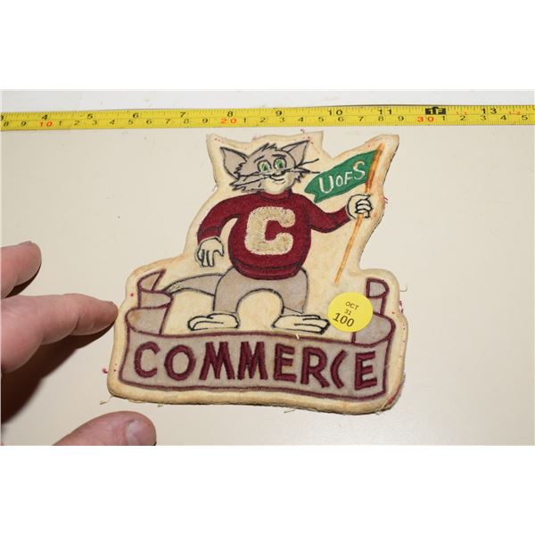 Vintage U of S Crest