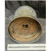 Image 5 : No. 2 Metal Based Oil Lamp w/ Chimney