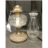 Image 6 : No. 2 Metal Based Oil Lamp w/ Chimney