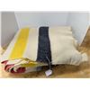 Image 1 : Hudson Bay Style Wool Blanket