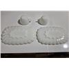 Image 3 : Vintage Milk Glass Snack Set