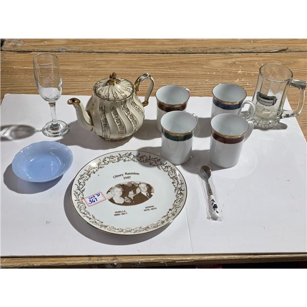Assorted Glassware Lot