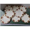 Image 1 : (8) Royal Albert Old Country Roses Bone China Dinner Plates, 10”
