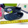 Image 3 : (2) Pair of Hawkwell kids' indoor/turf soccer shoes - Size Kids 11.5  or 29. (Brand New)