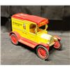 Image 6 : Vintage LePage Glue 1913 Ford Model T Diecast Coin-Bank