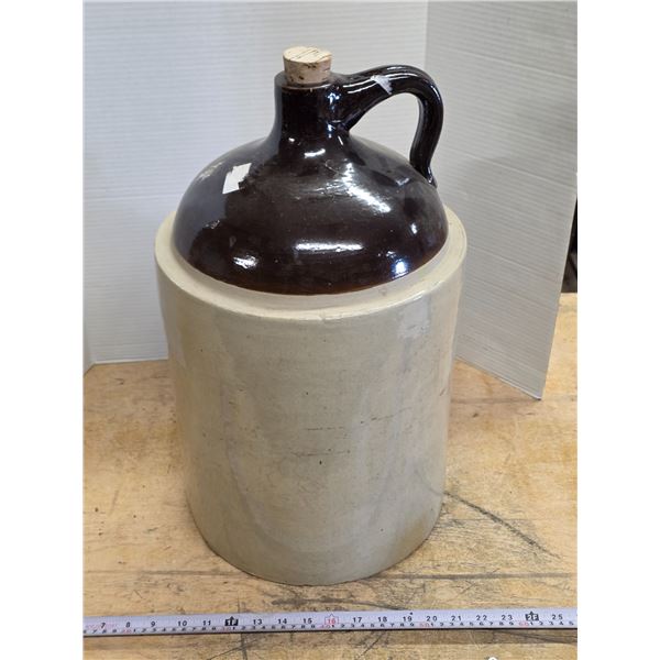 8-Gal Stoneware Jug – No Cracks