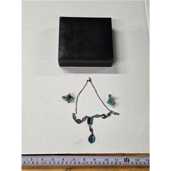 Fifth Avenue Collection Necklace & Earring Set