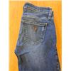 Image 6 : (3) Pairs Guess Ladies Jeans, Good Condition - Size 25 (x2), Size 26 (x1)