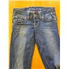 Image 13 : (3) Pairs Guess Ladies Jeans, Good Condition - Size 25