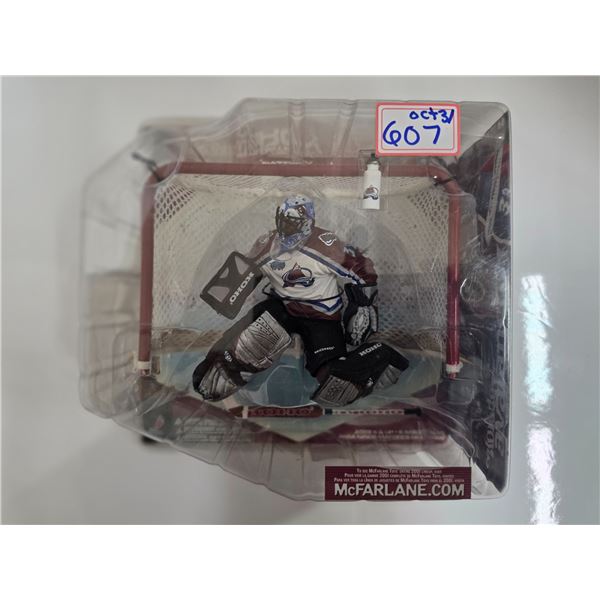 McFarlane’s NHL Sports Picks Series 1 - Patrick Roy (w/ Logo Water Bottle RARE!)