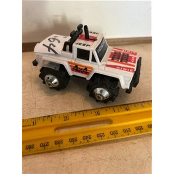 Vintage Stomper Rough Rider 4x4 Truck