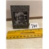 Image 1 : Small Pewter Easel Frame