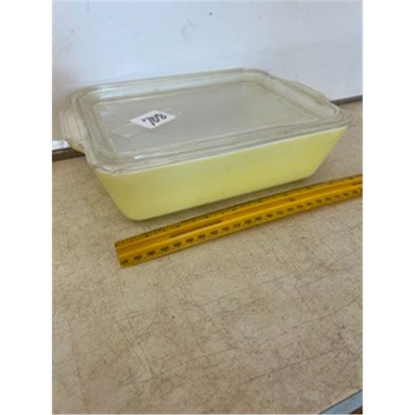 Yellow Refridgerator Dish w/ Lid – 7”x 10”
