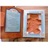 Image 3 : Fancy Cake Pan, Cookie Cutters, Gingerbread Man Mold and Cook books
