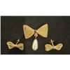Image 1 : Vintage gold-tone mesh bow set of dangling pearl brooch and matching stud earrings.