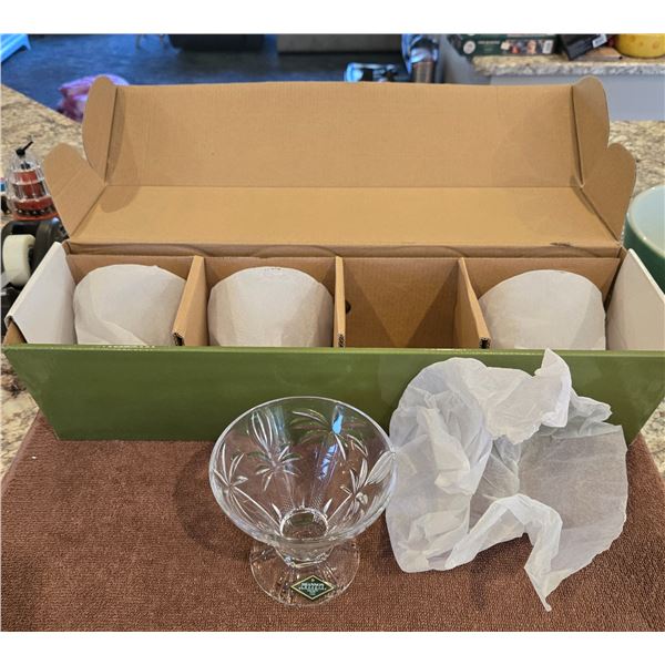 Godinger Shannon Crystal South Beach Palm dessert cup set. Four 8 oz. Dessert/ice cream cups. New in