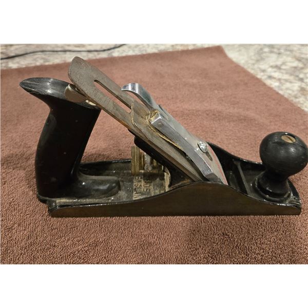 Vintage Mastercraft No. 3 smooth bottom woodworking plane.  Made in England.  9" long