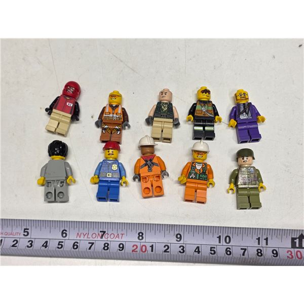 Lot of 10 based Mini Figures