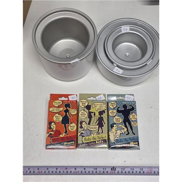 Ice Cream Maker and 3 Cookie Cutters