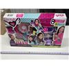 Image 1 : Darn Yarn Loom Knitting Kit