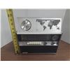 Image 1 : Vintage solid-state multi-band world time radio. (Untested)