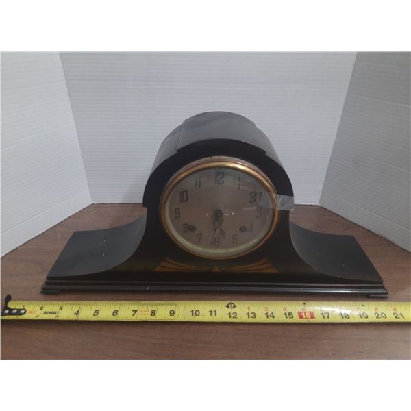 Vintage Clock. (Untested)